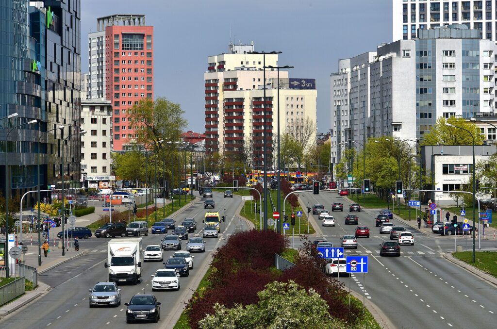 Praga-Południe (Warszawa) – Aleja Stanów Zjednoczonych na wysokości ulicy Grenadierów